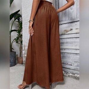 Chic Brown pants